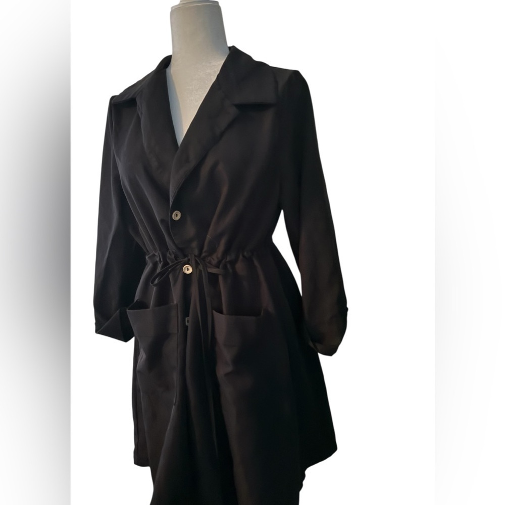 Elegant Black Button-Up adjustable dress - Picture 2 of 3